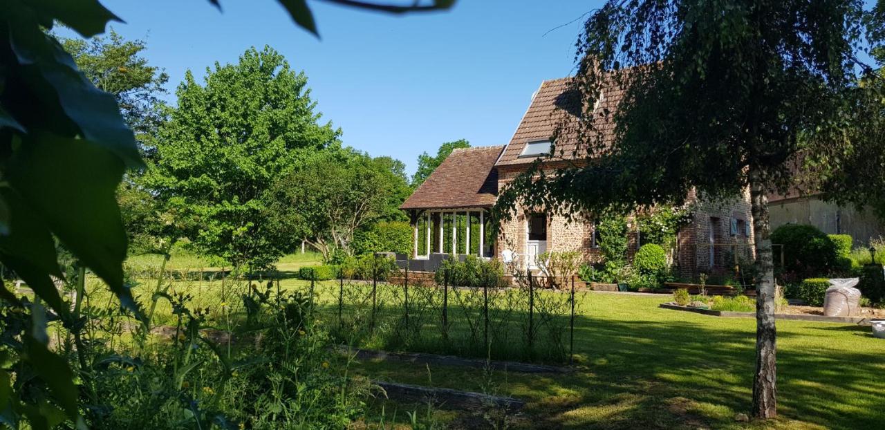 Готель La Maison D'Amis Du Moulin La Chapelle-Viel Екстер'єр фото