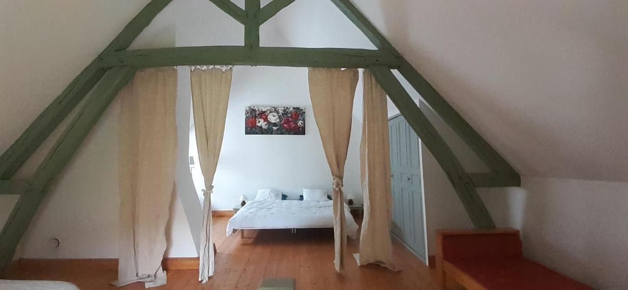 Готель La Maison D'Amis Du Moulin La Chapelle-Viel Екстер'єр фото